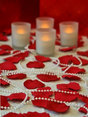romantic bedrooms with candles and roses