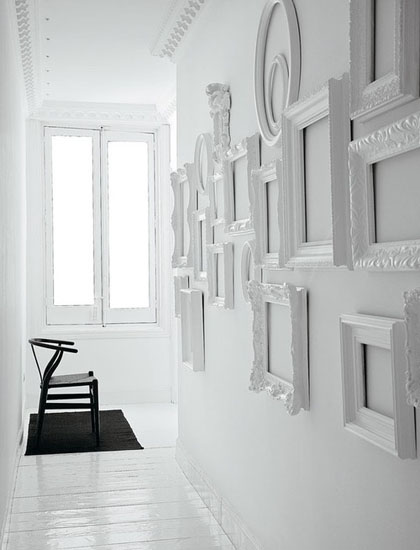 33 White Decorating Ideas, White Picture Frames for Bright Wall Decor