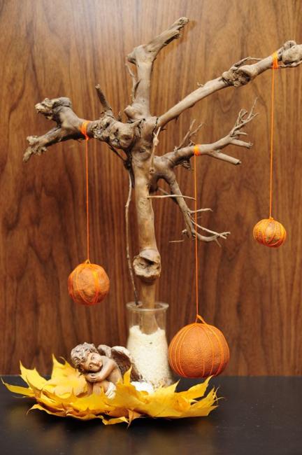 Fall Ideas for Thanksgiving Decorating, Fall Leaves and Candles ...