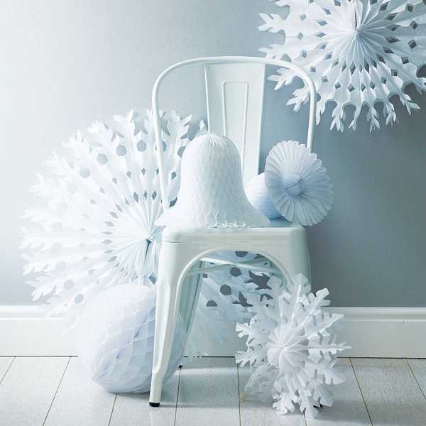 Making Paper Snowflakes And Garlands Charming Handmade Christmas