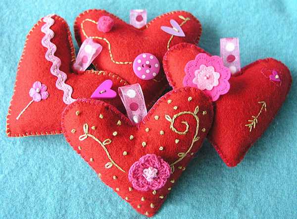 Handmade Hearts Decorations that Make Great Gifts, 50 Valentines Day ...