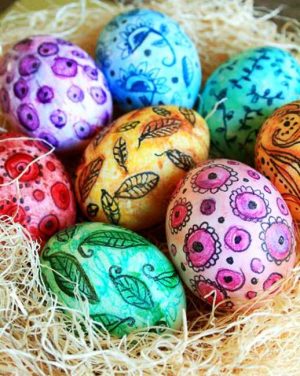 Watercolor Painting Ideas for Artistic Easter Eggs Decoration