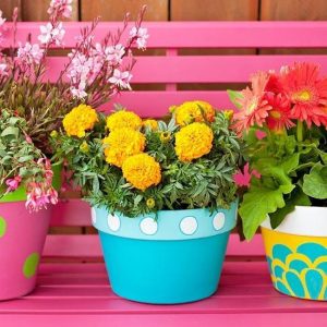22 Creative Outdoor Decor Ideas with Colorful Summer Flowers and Plants
