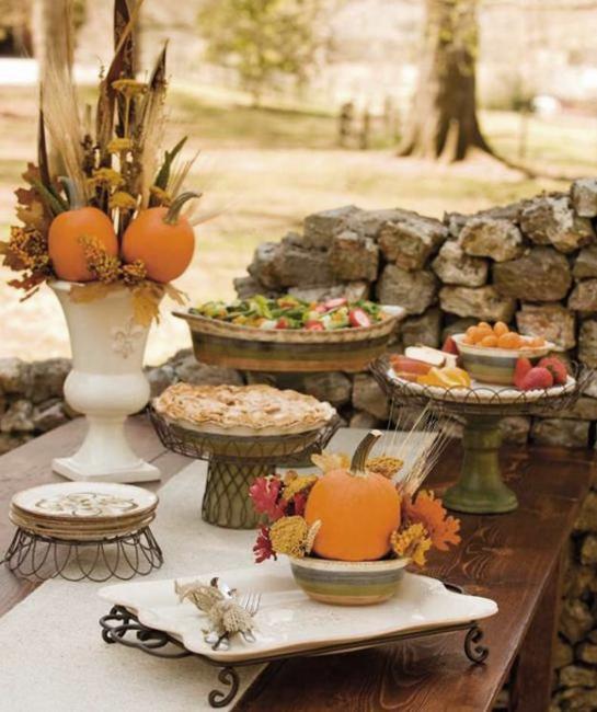 30 Ideas for Thanksgiving Decorating in Eco Style Turning Fall Holiday