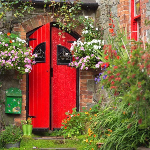 Front Door Decoration with Red Colors, 22 House Exterior Design Ideas