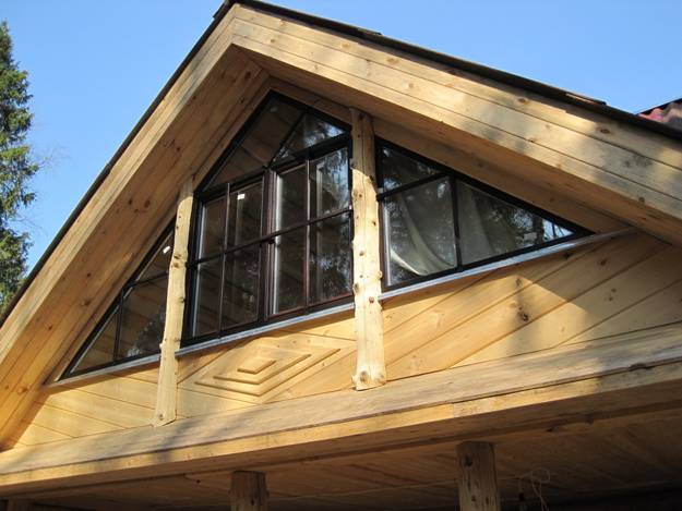 25 Triangular Window Designs Customizing Modern House