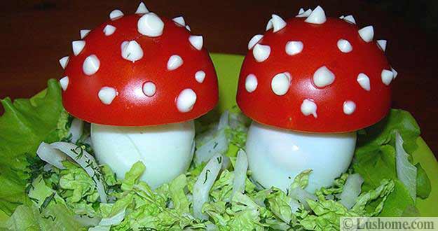 mushrooms made with eggs and tomatoes