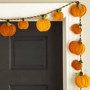 10 Fun, Cute Halloween Decorating Ideas for the Friendly Night