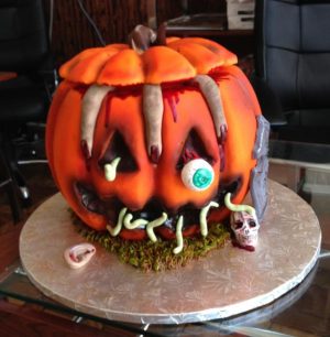 Edible Decorations for Halloween Party, Inspiring Halloween Cake ...