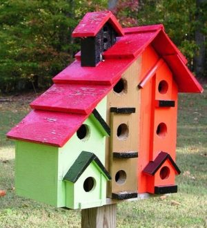 Colorful Painting Ideas for Handmade Birdhouses, Fun Yard Decorations ...