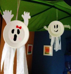 Paper Craft Ideas for Kids Friendly Halloween Decorating