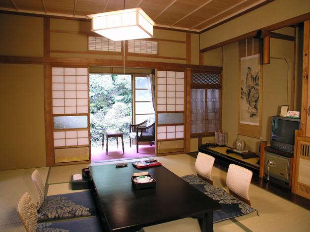 Japanese-Inspired Kitchens Focused On Minimalism