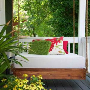 50 White and Red Summer Decorating Ideas to Brighten up Outdoor Seating ...