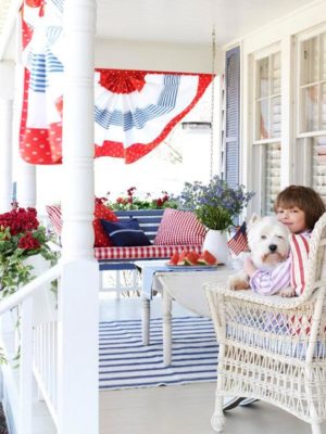 Vibrant Patriotic Decoration, 50 Outdoor Seating Areas in Red White ...