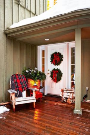 55 Beautiful Entry Ideas, Christmas Door Decoration for Festive Winter ...